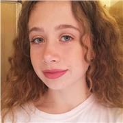 Ragazza appena diplomata al Liceo delle Scienze Umane A. Sanvitale di Parma offre lezioni di materie umanistiche
